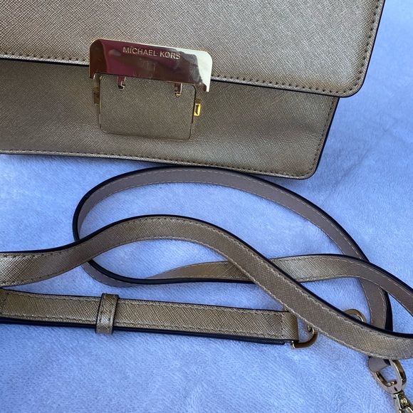 NEW! Gold metallic Michael Kors purse - Picture 3 of 5